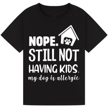 Lade das Bild in den Galerie-Viewer, Playful Dog Shirt – Soft &amp; Stylish
