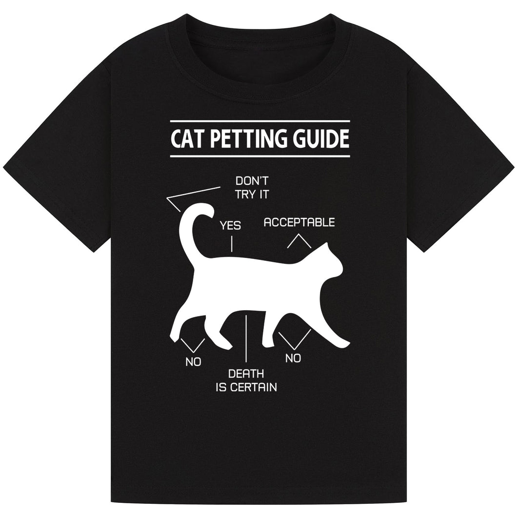 Chic Cat T-Shirt – For Everyone