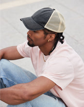 Lade das Bild in den Galerie-Viewer, 6 Panel Vintage Trucker
